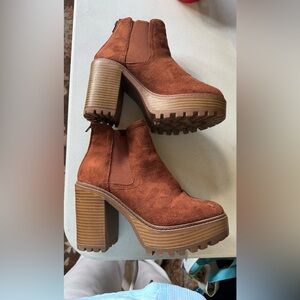 Diba Brown Suede Platform Heeled Boots